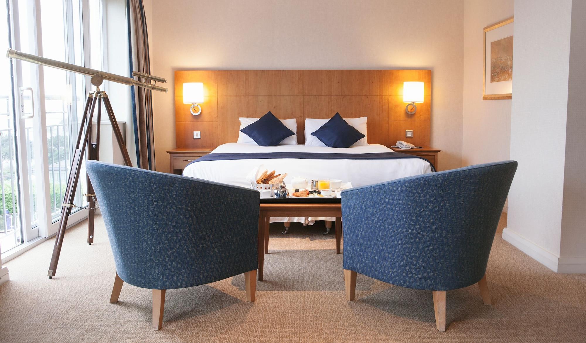 Harbour Heights 4*