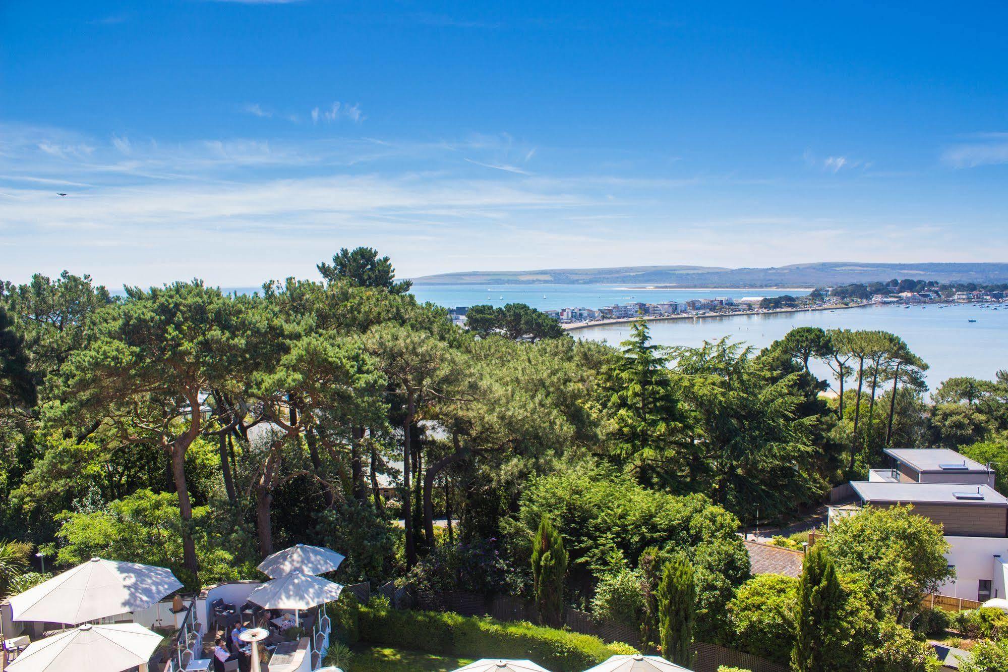 Отель Harbour Heights 4*